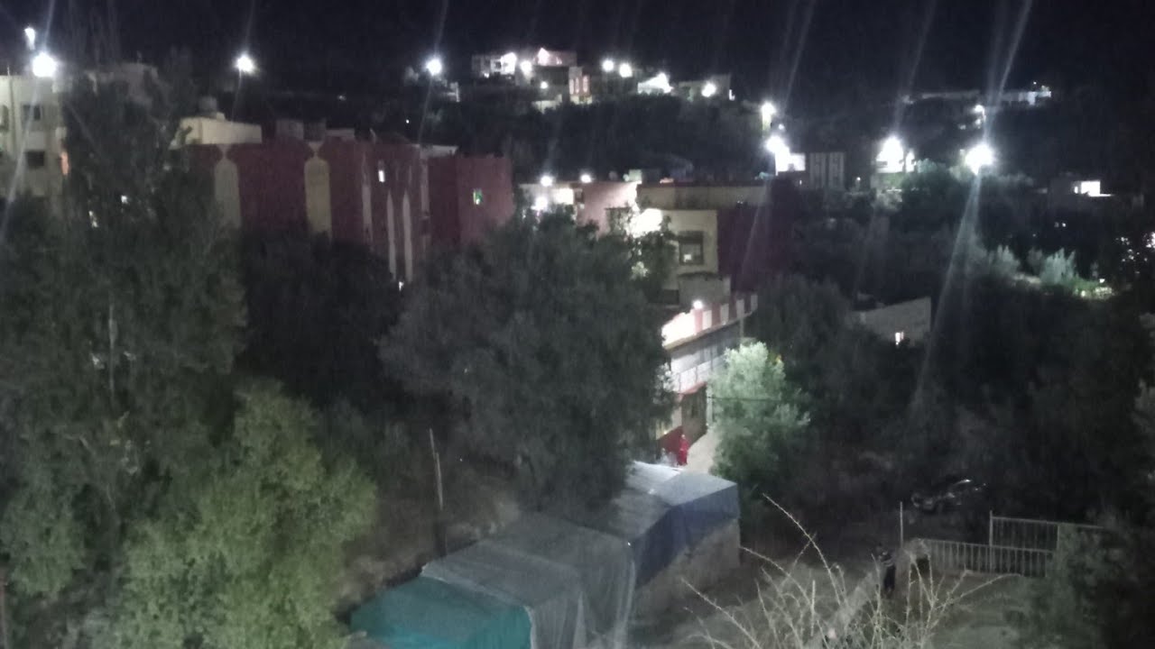 مكان لا يعرفه اغلب المغاربه، العين الحمراء (عين الرحمة)، في جبال الريف،  فالآخر تفهمو كلشي 😉