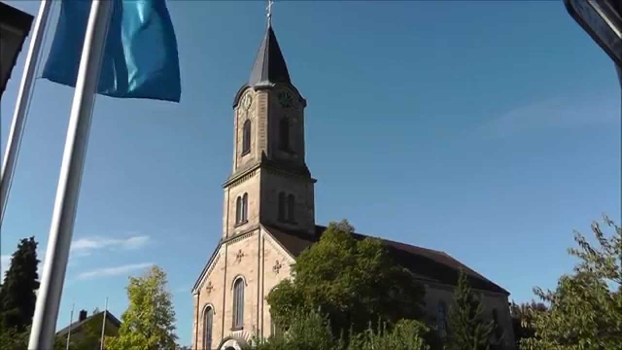 Altschweier St.-Gallus-Kirche mit 12-Uhr-Läuten (Außenansicht) am 26.09.2014