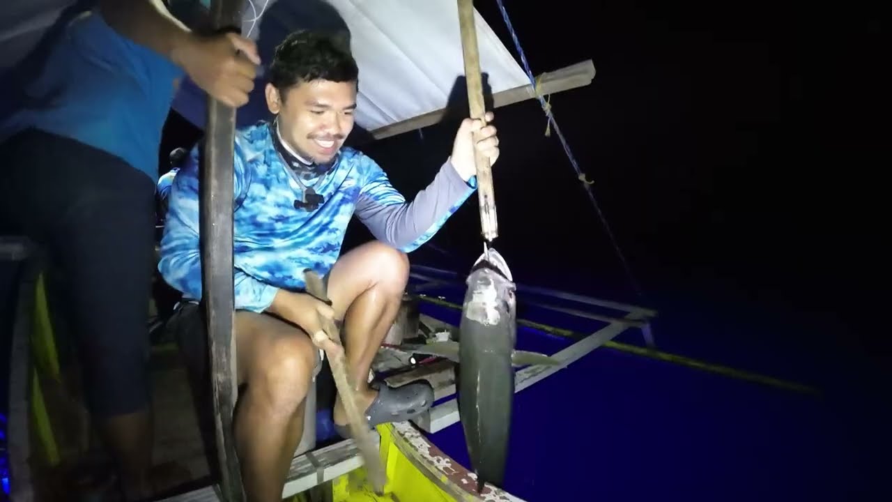 Dogtooth Tuna Bait and wait || Night Fishing