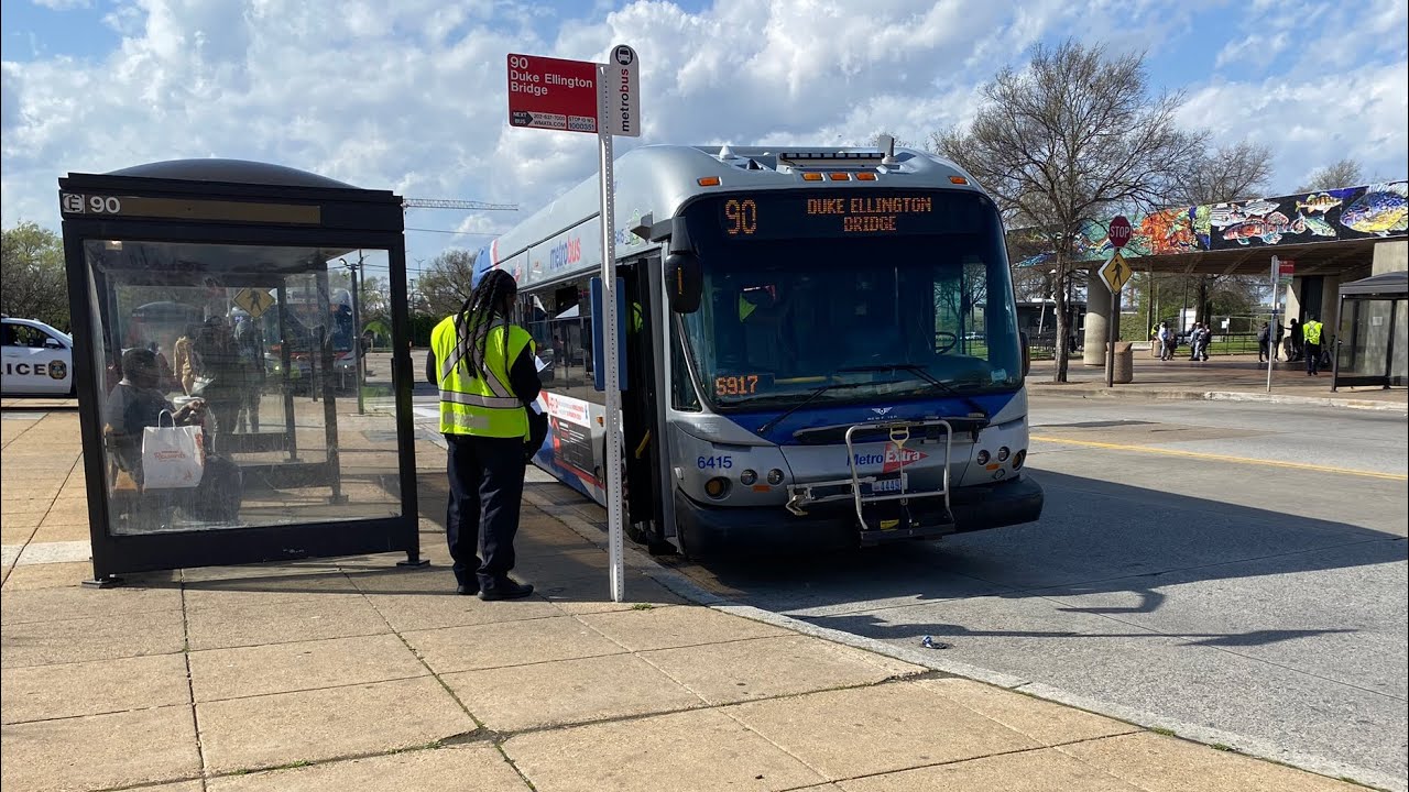WMATA 2009 New Flyer DE40LFA 6415 on the Route 90 Full Ride