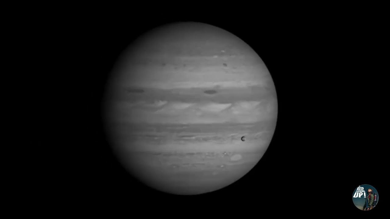 Spacecraft's Close Flyby of Planet Jupiter