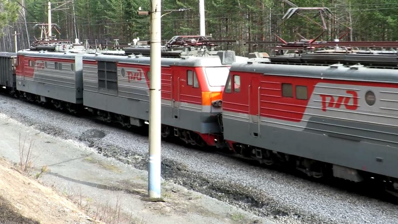 Два ВЛ10 в системе СМЕТ ВЛ10К-1342/1636 с грузовым поездом