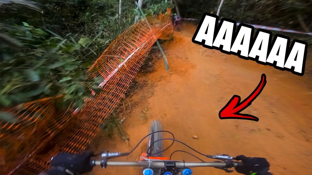 SÁBADO DE TREINOS E CAPOTES NO CAMPEONATO BRASILEIRO DE DOWNHILL! | SIMÃO PEREIRA - MG
