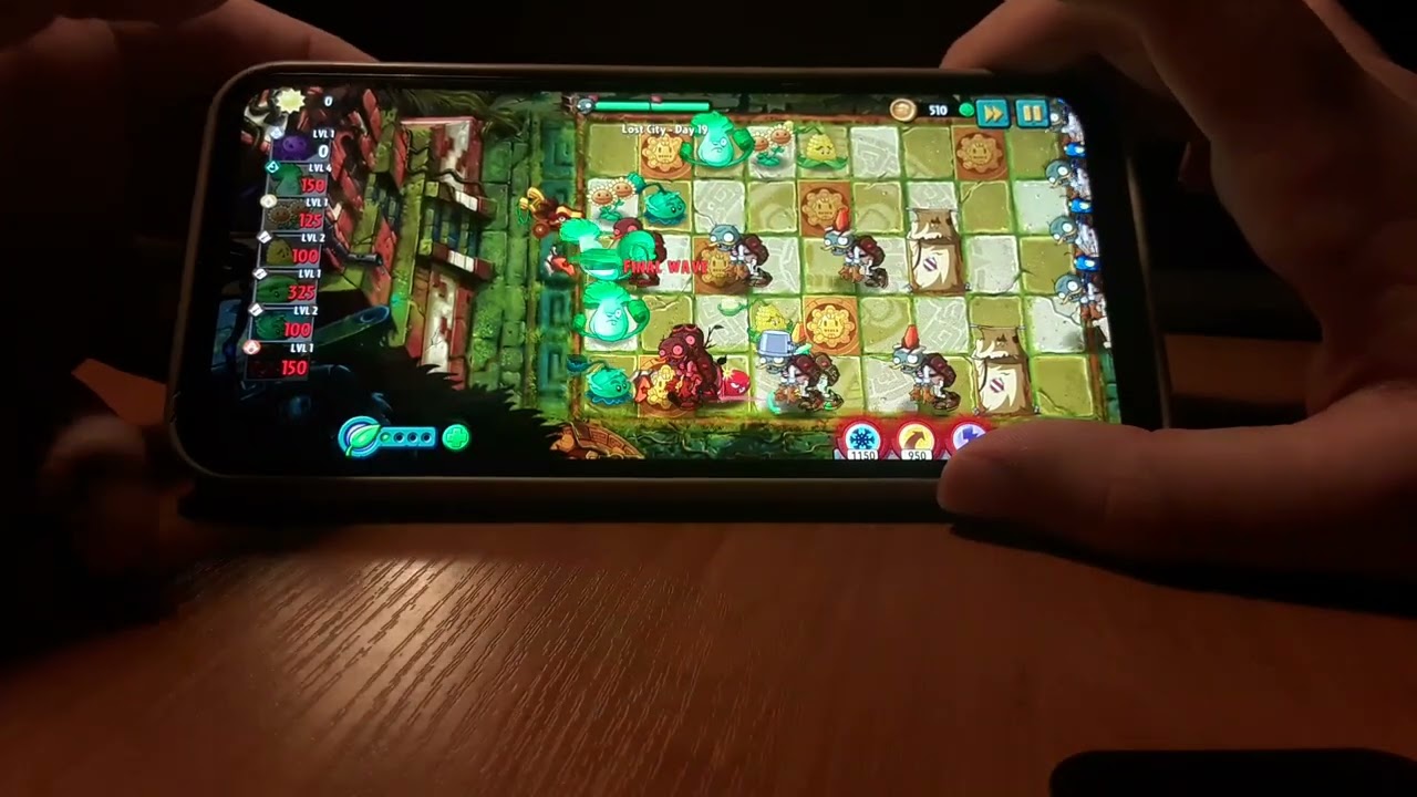 Играю в игру растения против зомби 2 (PvZ 2).