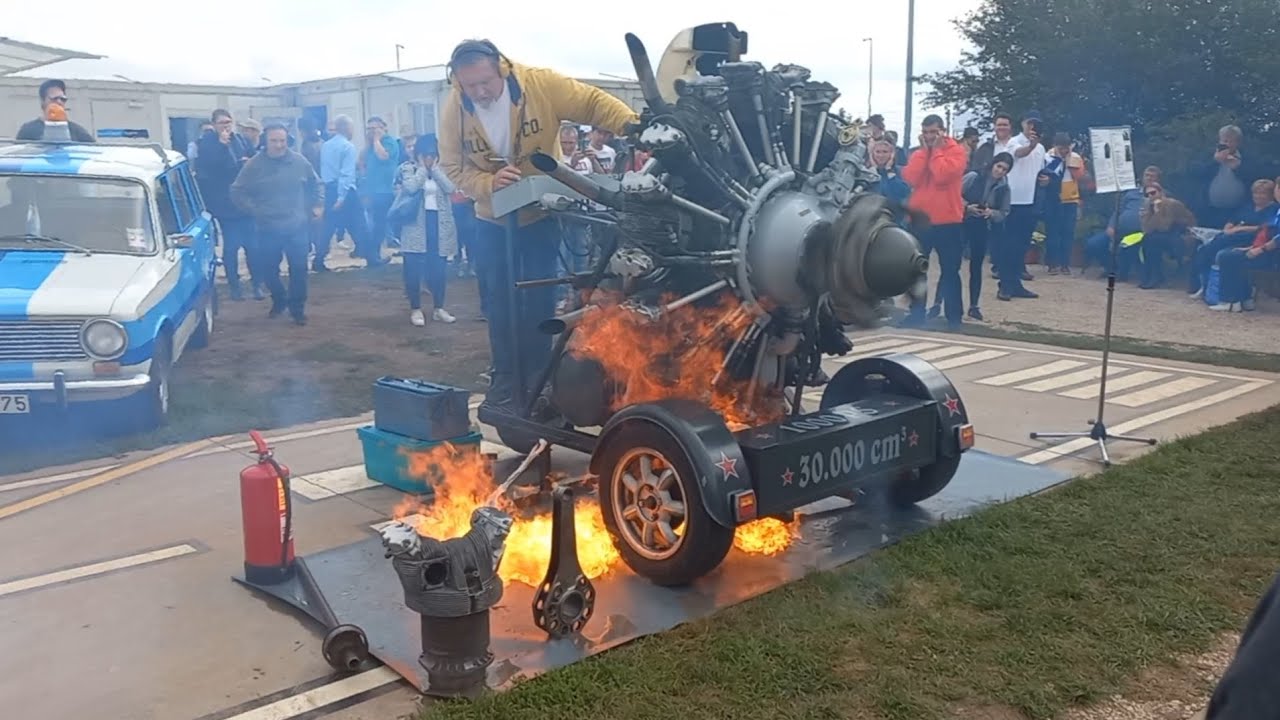 AN-2 Fire🔥 csillag motor indítása az Aeroparkban Török Józsi