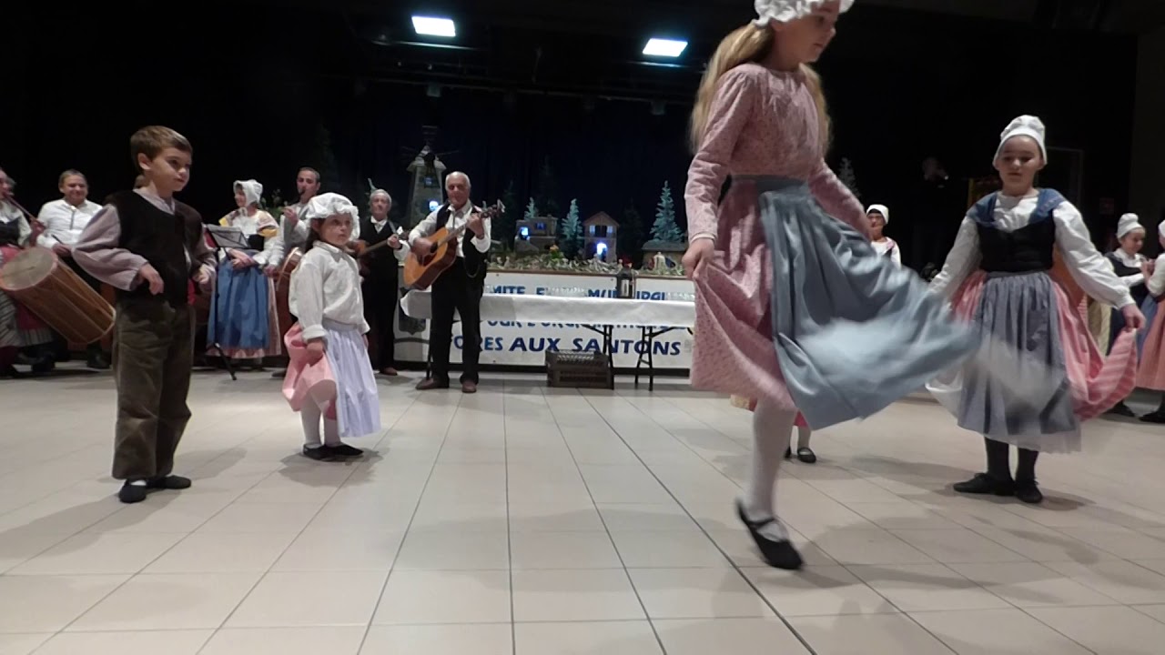 Foire aux santons 2019 - 01 les filles de marbre