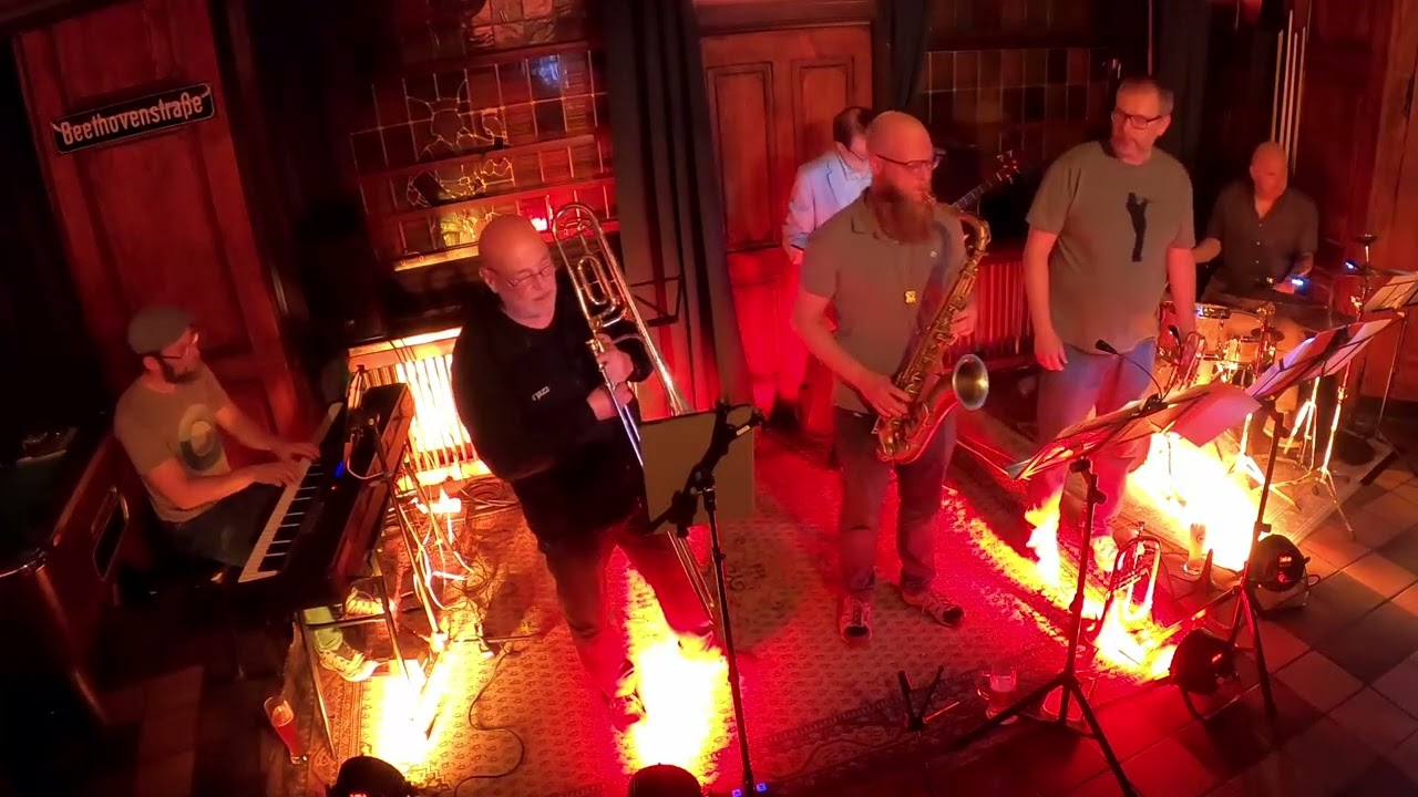 It's Time to Swing (M. Sailors)