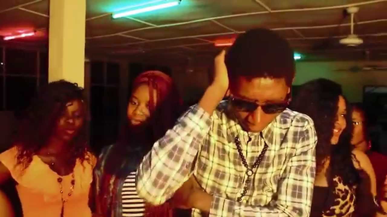 boss Bee Izi lifeVideo Officielle