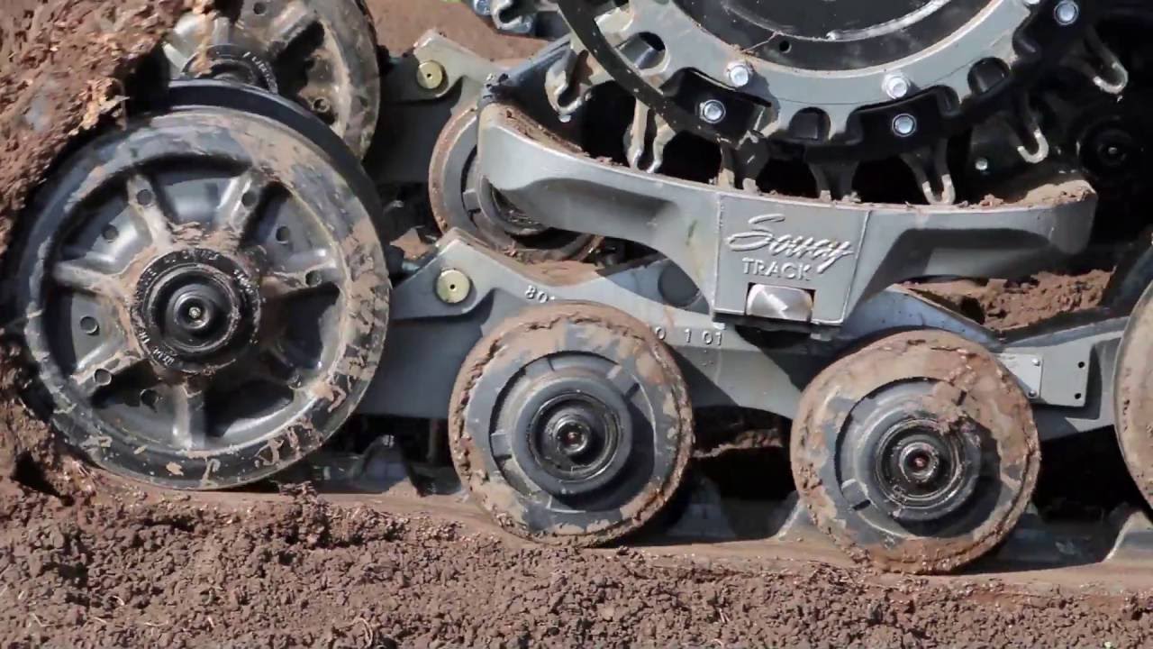 Soucy STech 616 tracks, fitted to a JD 6105M in Gatton