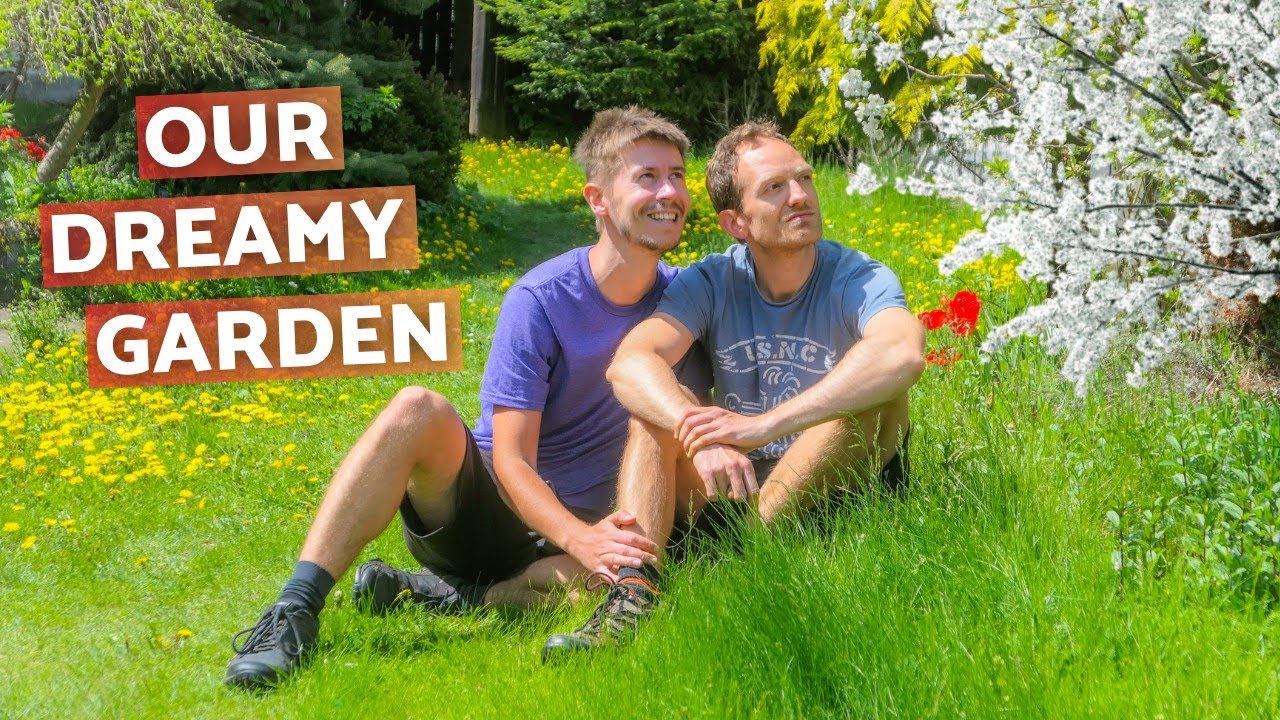 Our wild garden is a dream come true (blooming progress) | Life on a small farm in Central Europe