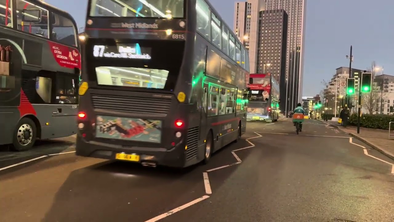 Buses at sunset in Birmingham City Centre (19/12/2025)