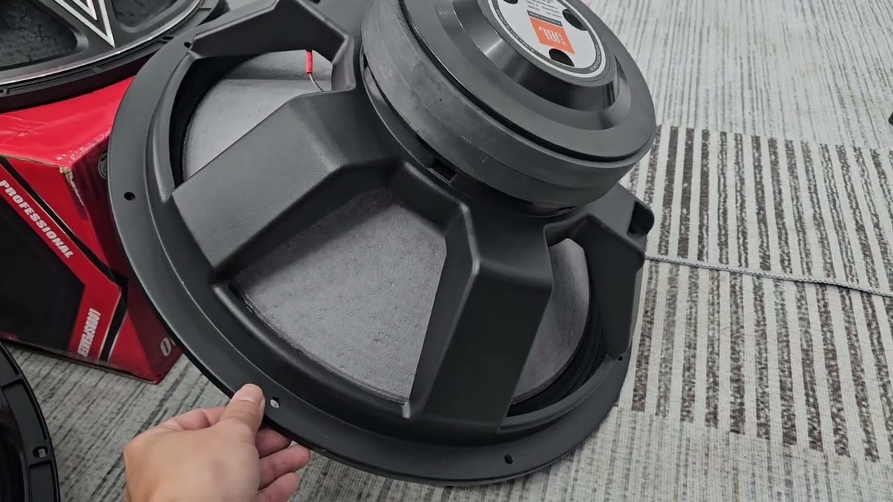 Giảm giá tri ân 350k,loa sub 50 JBL từ kép khủng.Giá chỉ hơn 1tr.Zalo:0971.088.499