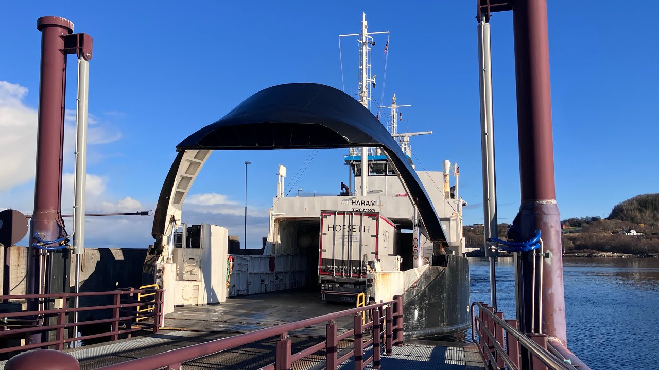Ankomst og avgang Brattvågen | 30. oct. 2025