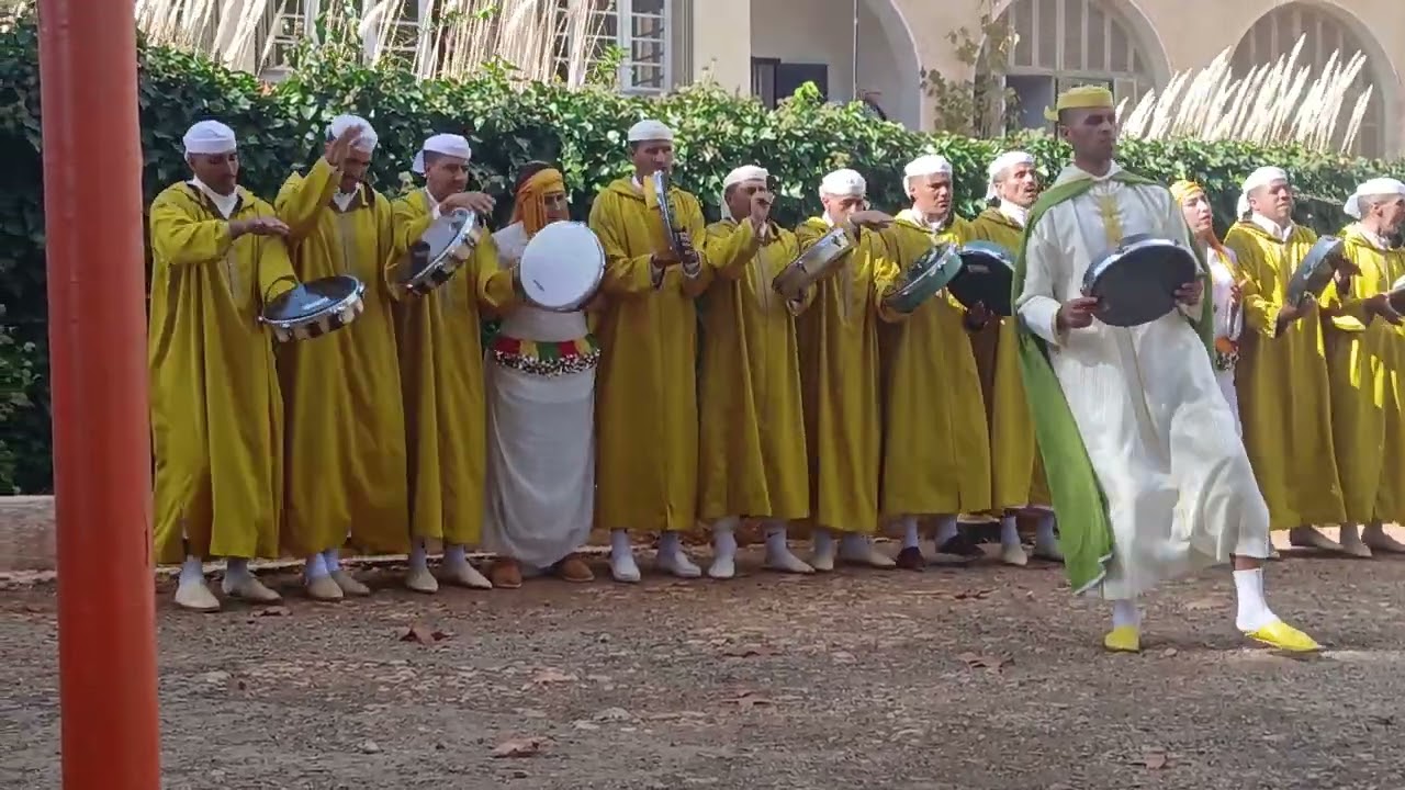 يُعدّ أحيدوس من الهوايات المفضلة لدى الأمازيغ.