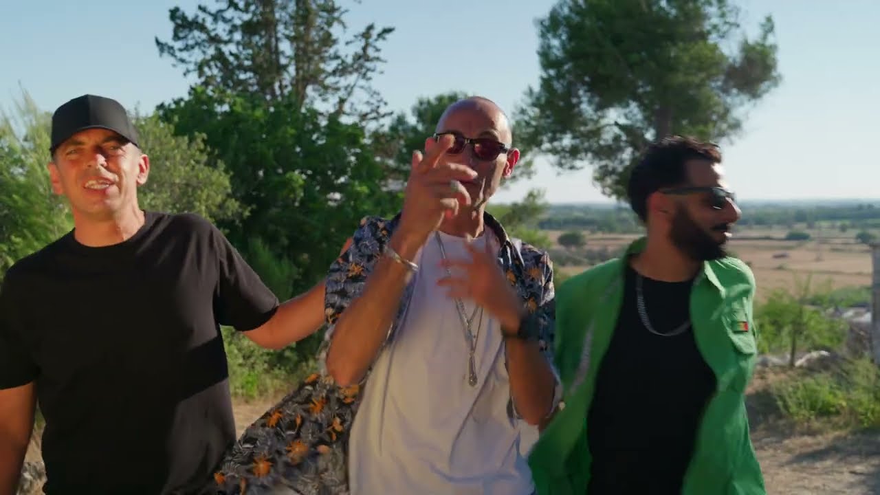 Striunizzo feat. Rankin Lele & Papa Leu - Danne Valore (official video)