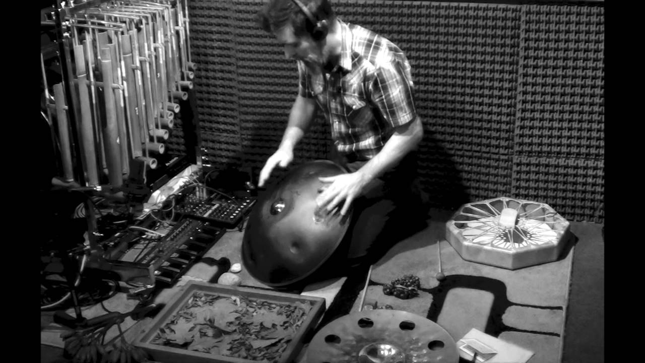 Pablo La Porta plays Hang, Angklung ,Kalimba, stones and dry leaves.