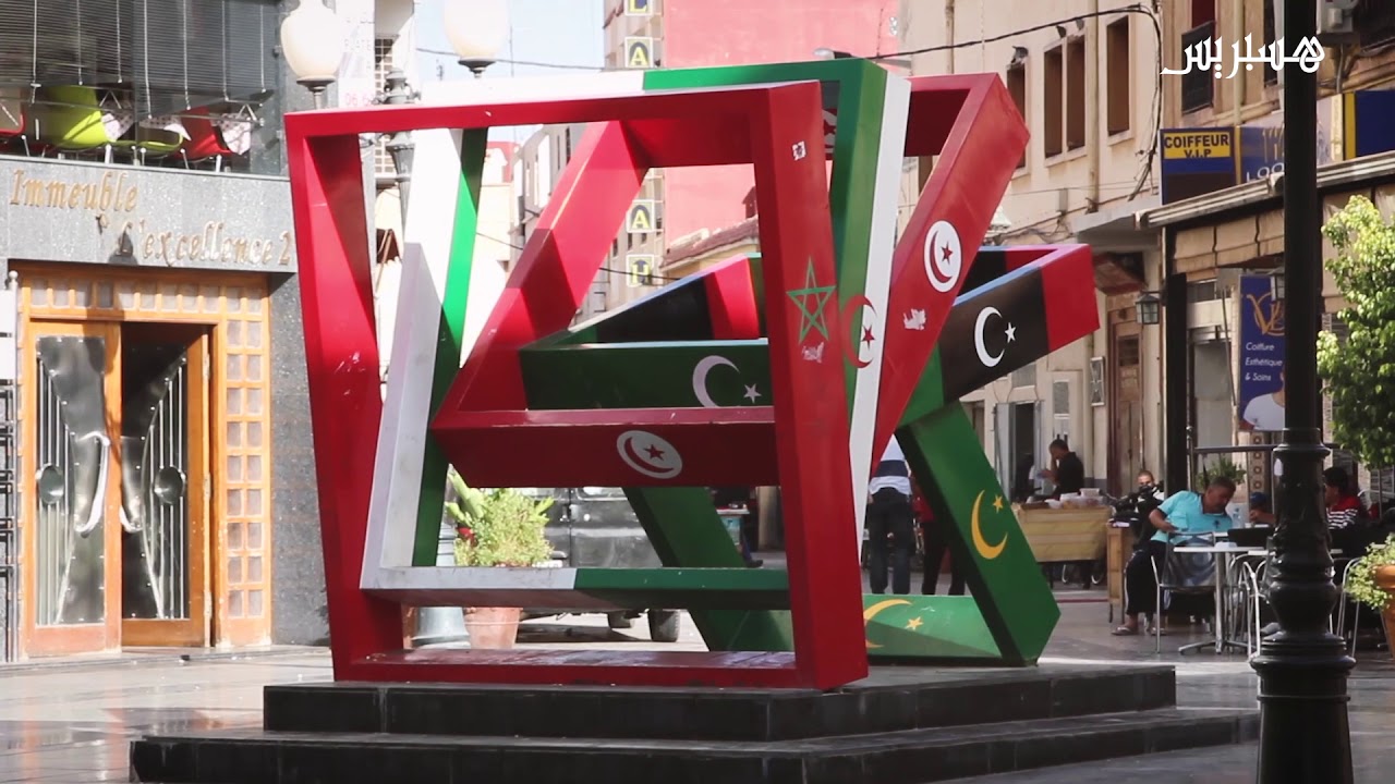 مشاهد مختلفة للحياة في شوارع وجدة