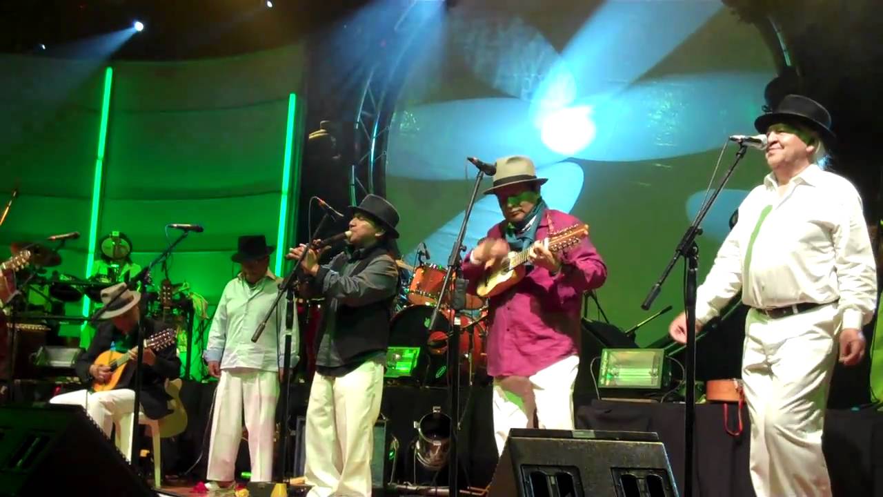Charijayac - Tu sonrisa - 25 años  2011