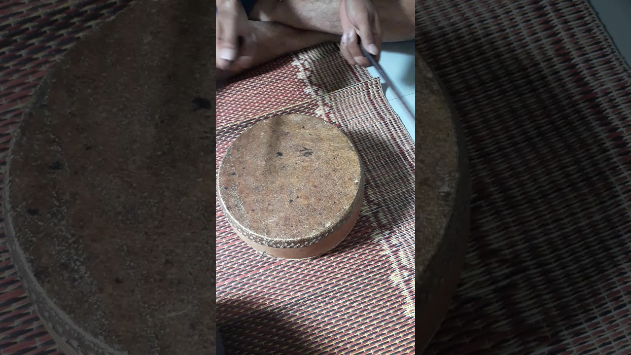 Trống c&uacute;ng