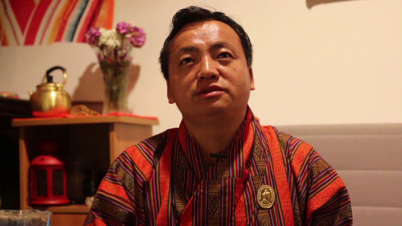 Special Talents of a Druk Superstar - Dzongkha