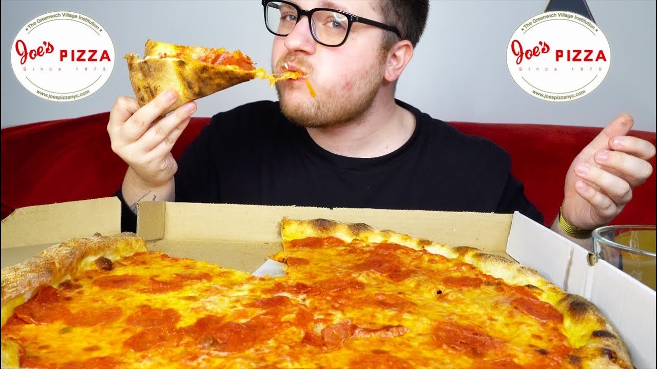 New York Style Pizza Mukbang | Joe's Pizza