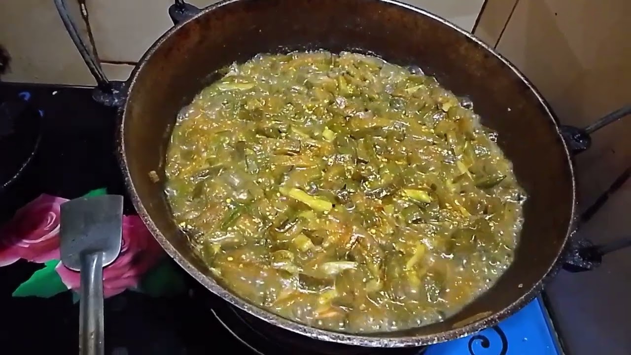 বেগুন আলু ও শুটকি মাছের রান্না 