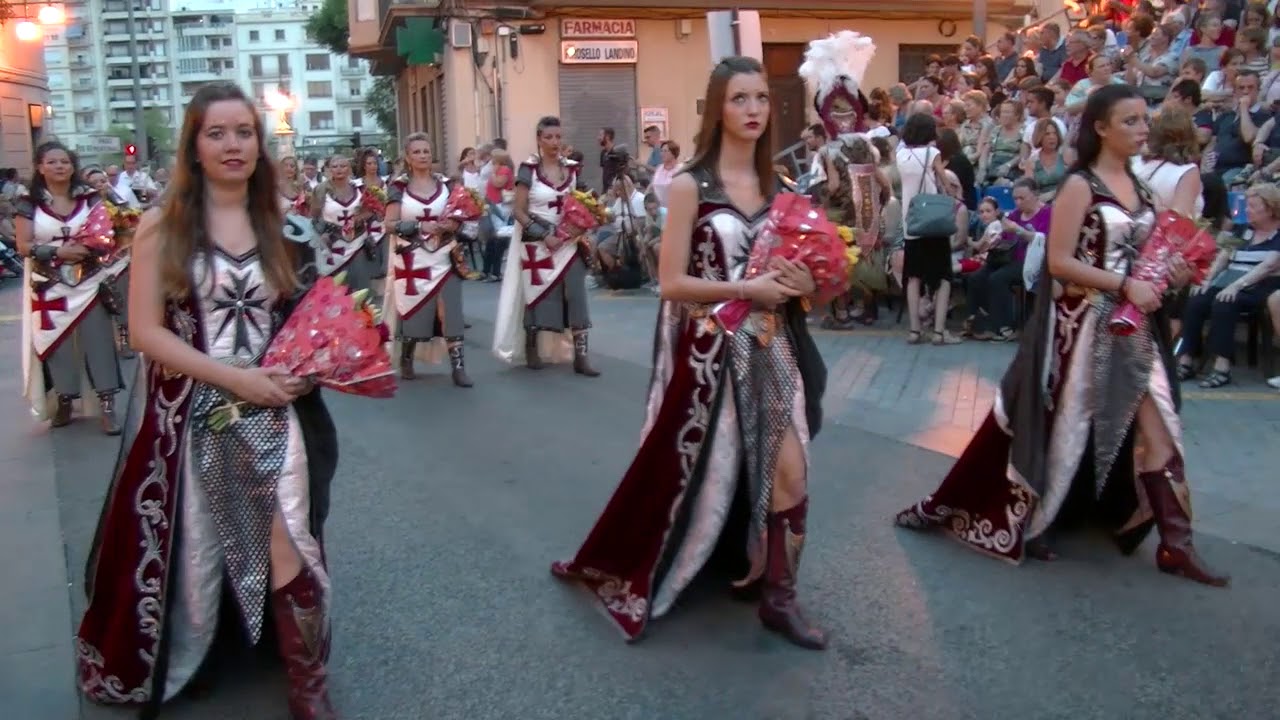 Procesión  Ofrenda  de  los  Moros  y  Cristianos  2018