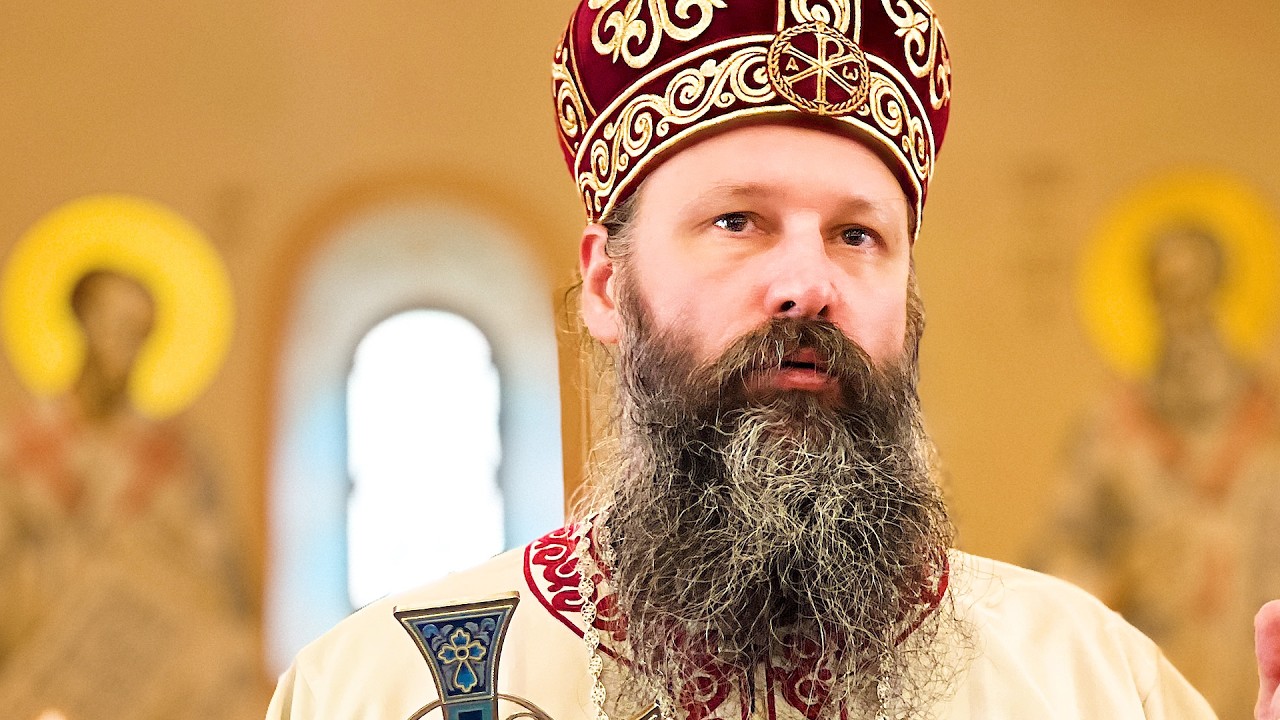 Епископ Иларион у цркви Светог Трифуна на Топчидрском гробљу