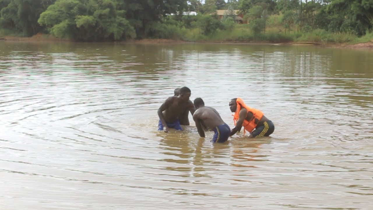 WANAFUNZI WAWILI WAPOTEZA MAISHA  KWENYE BWAWA LENYE KINA KIREFU KASULU KIGOMA