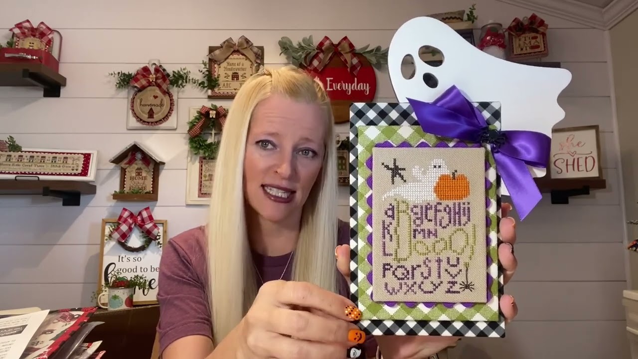 Flosstube #59 Javagirlstitches Halloween finishes, Christmas stitching and a fall tour