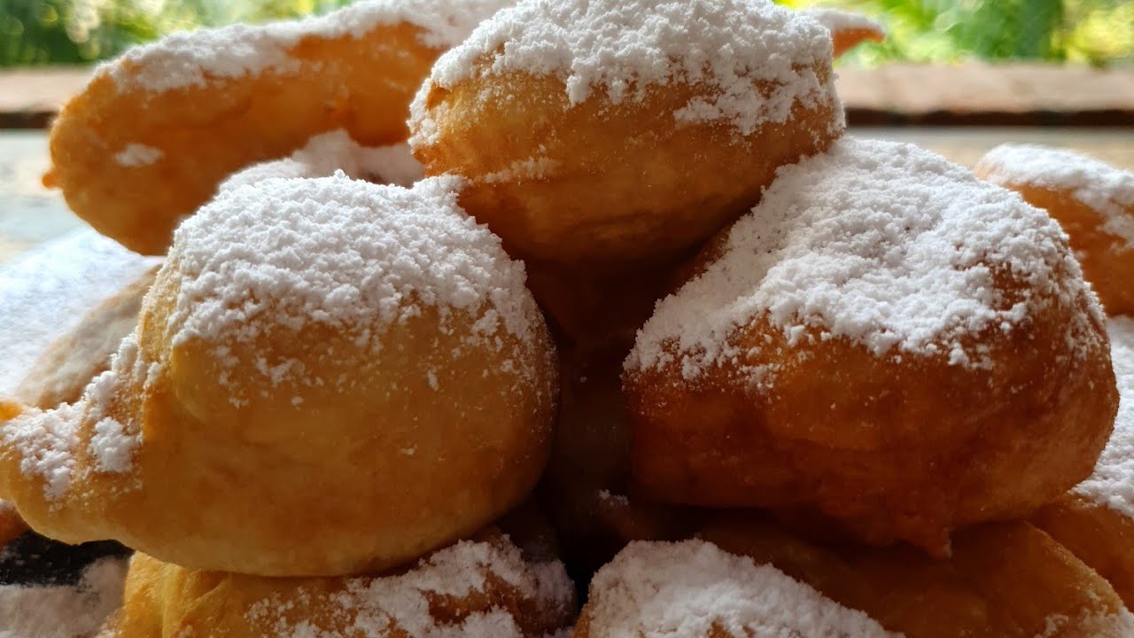 Smoutebollen, oliebollen or Belgian donuts