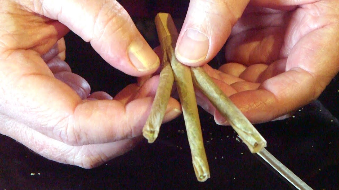 How to Roll A Braided Twist Joint: Cannabasics #22