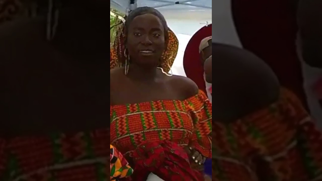 Speaking Twi with Ghanaian market women