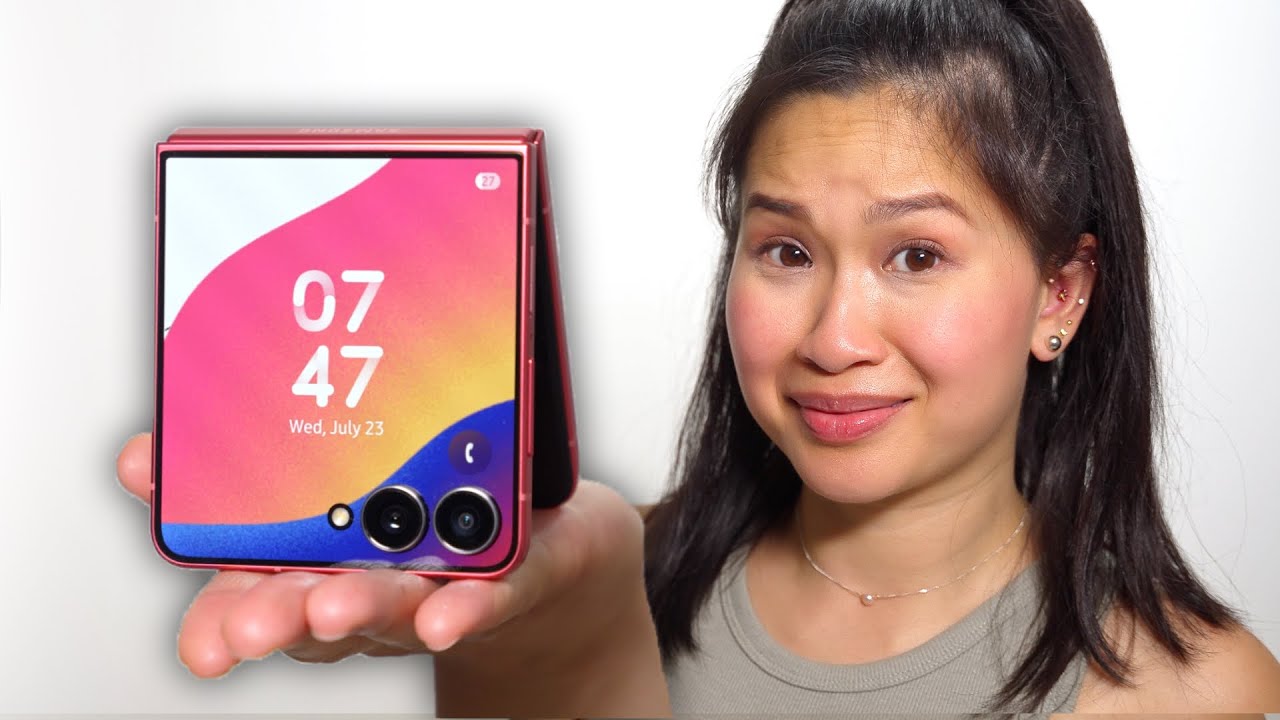 Samsung Galaxy Z Flip 7 Review: Big Screen, Big Twist!