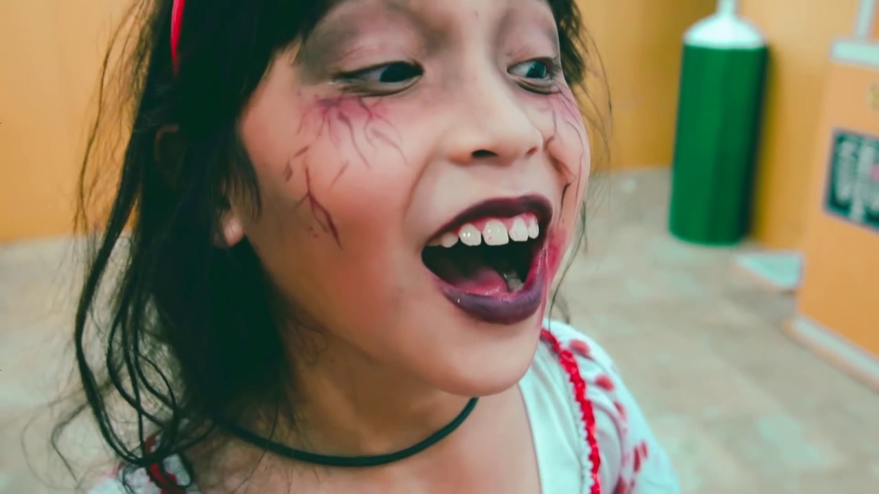 สโนไวท์ซอมบี้ บุก! โรงพยาบาลกล่องกระดาษ EP.5 | Fun Family | Boxfort Hospital
