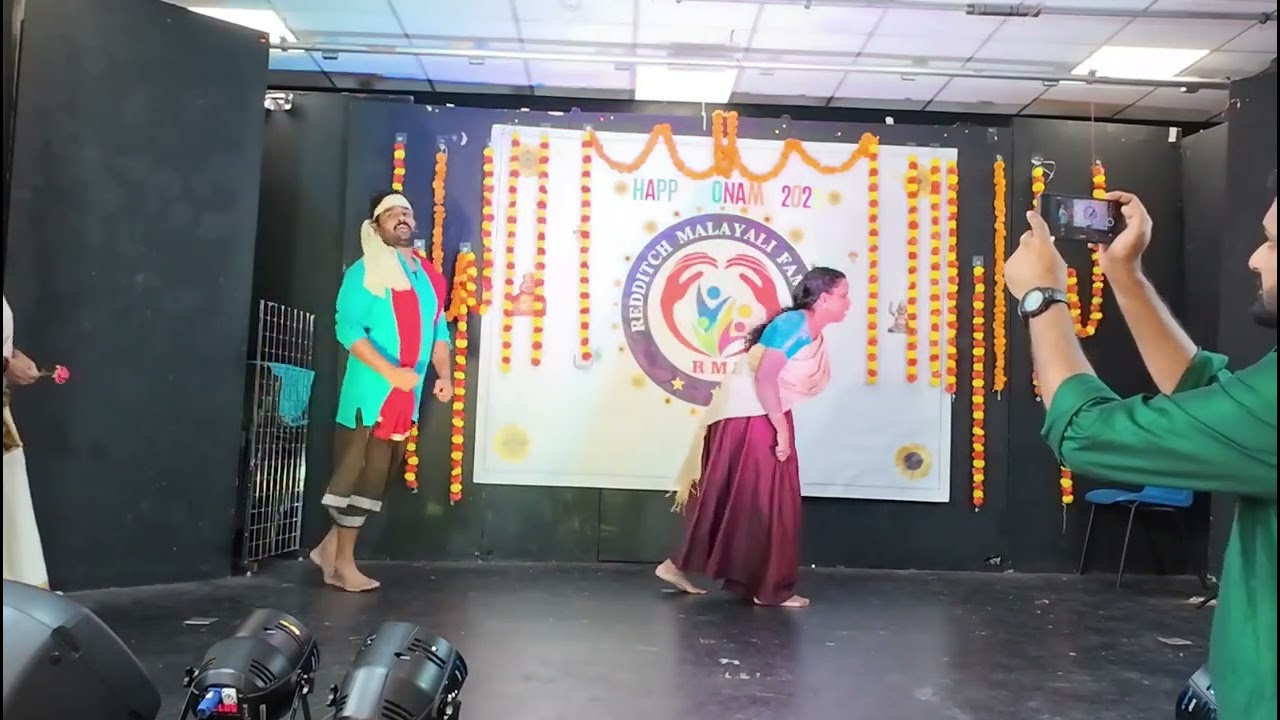 Couple Dance  for Onam celebration..കപ്പിൾ ഡാൻസ്   #familydanceparty  #coupledance  #funtime 