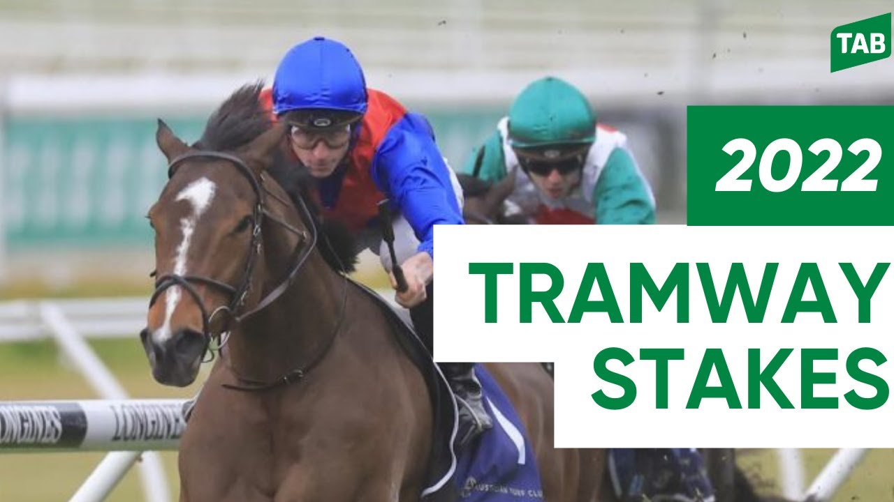 ZAAKI GOES BACK TO BACK IN THE TRAMWAY!