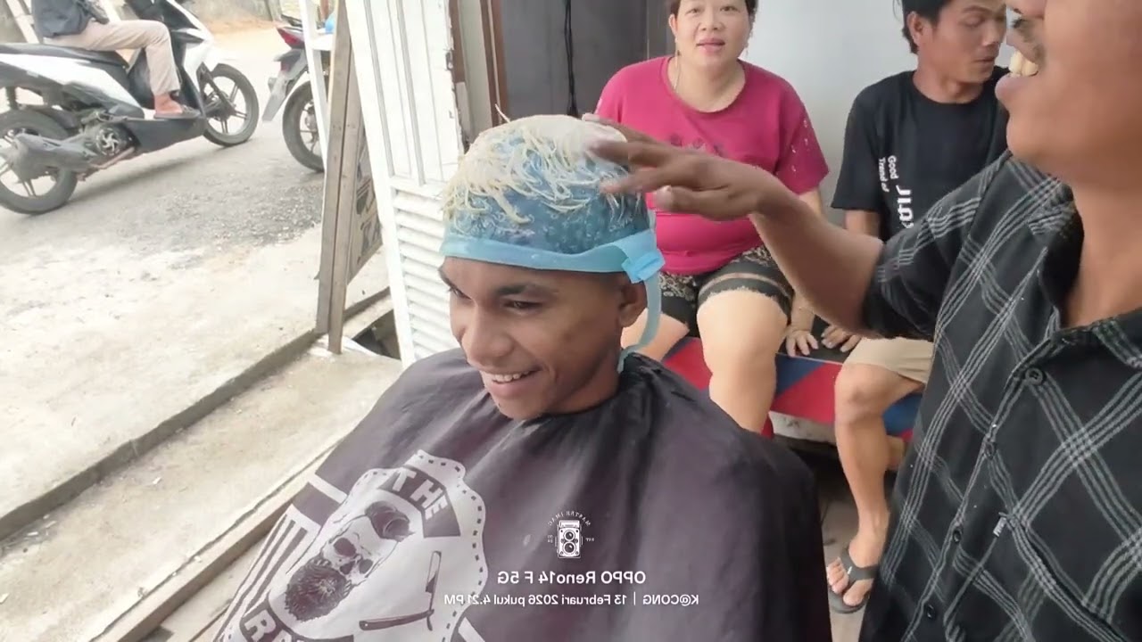 highlight putih rambut pria