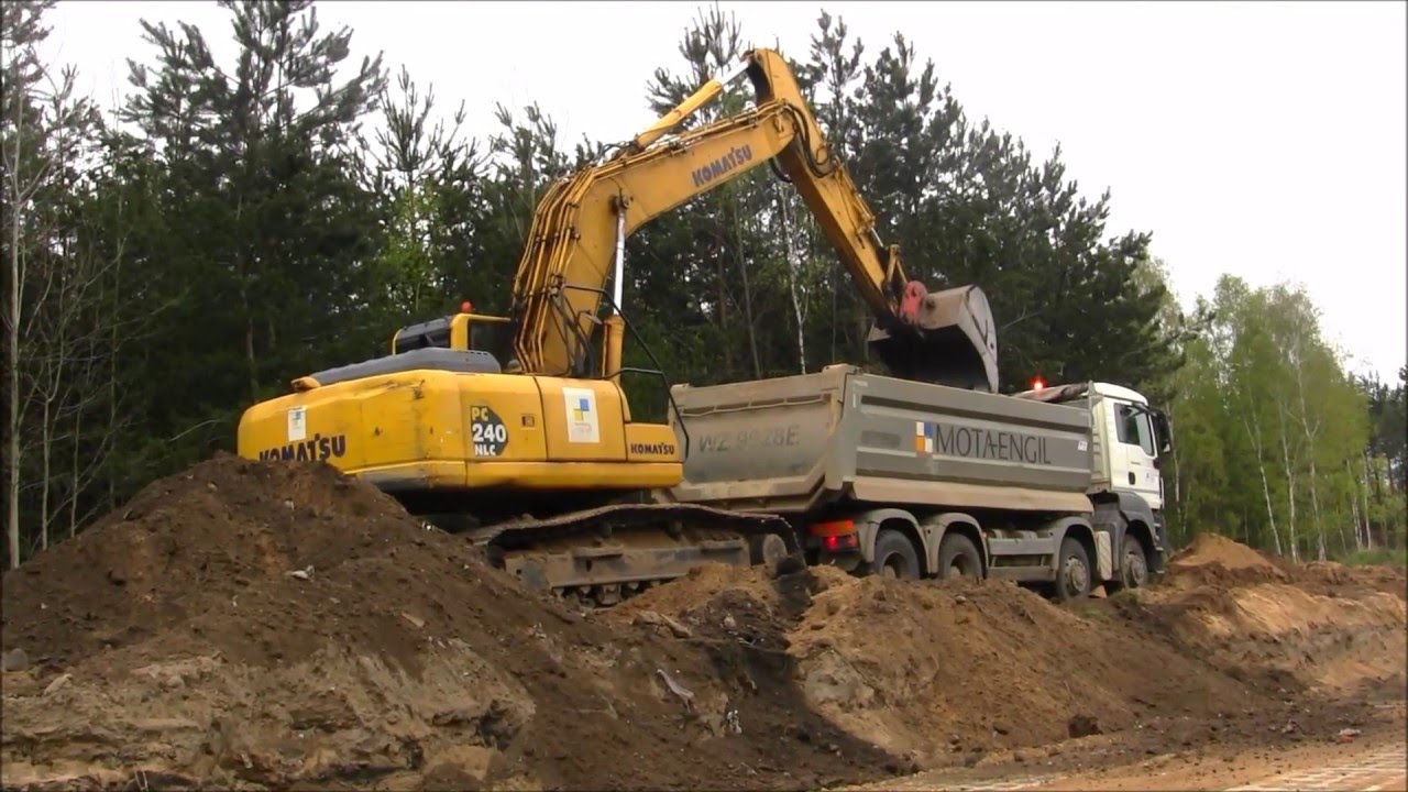 Excavator - Koparka Komatsu PC 240 NLC - Budowa Autostrady A-1 Łódź