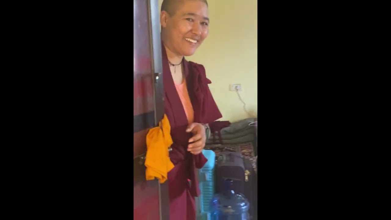 Phòng ngủ của các Sư Cô tại trường Sanghamira Institute 4