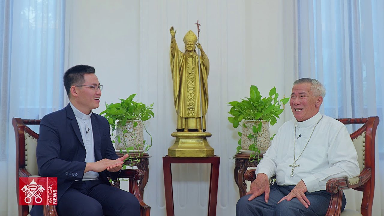 Năm Thánh - Năm Hồng Ân #54: Đức cha Anphong Nguyễn Hữu Long P.S.S., Giáo phận Vinh
