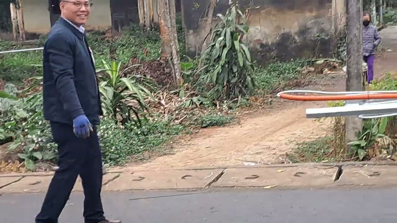 Lắp  đèn cao áp xóm soi xã phú lạc 