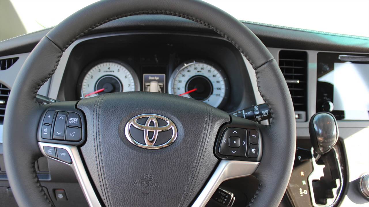 2016 Toyota Sienna Walk Around