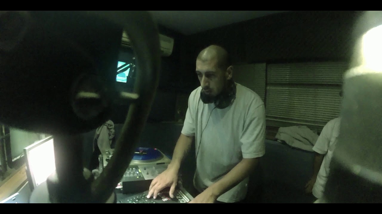 RADIOSUR/SANA/DJPERRO/LAPLATA/VIVO Y DIRECTO.