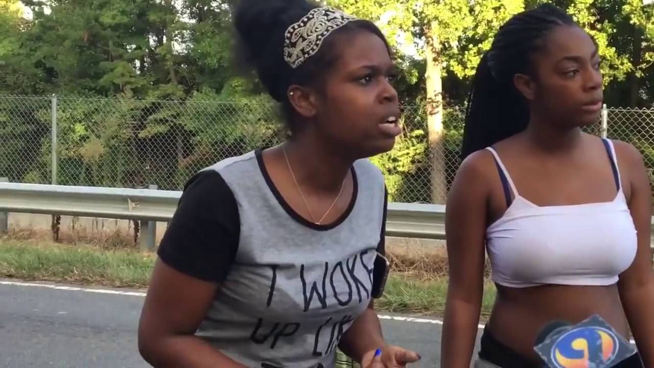 BREAKING: Sister of Keith Lamont Scott - "He was sitting in the shade reading his book"
