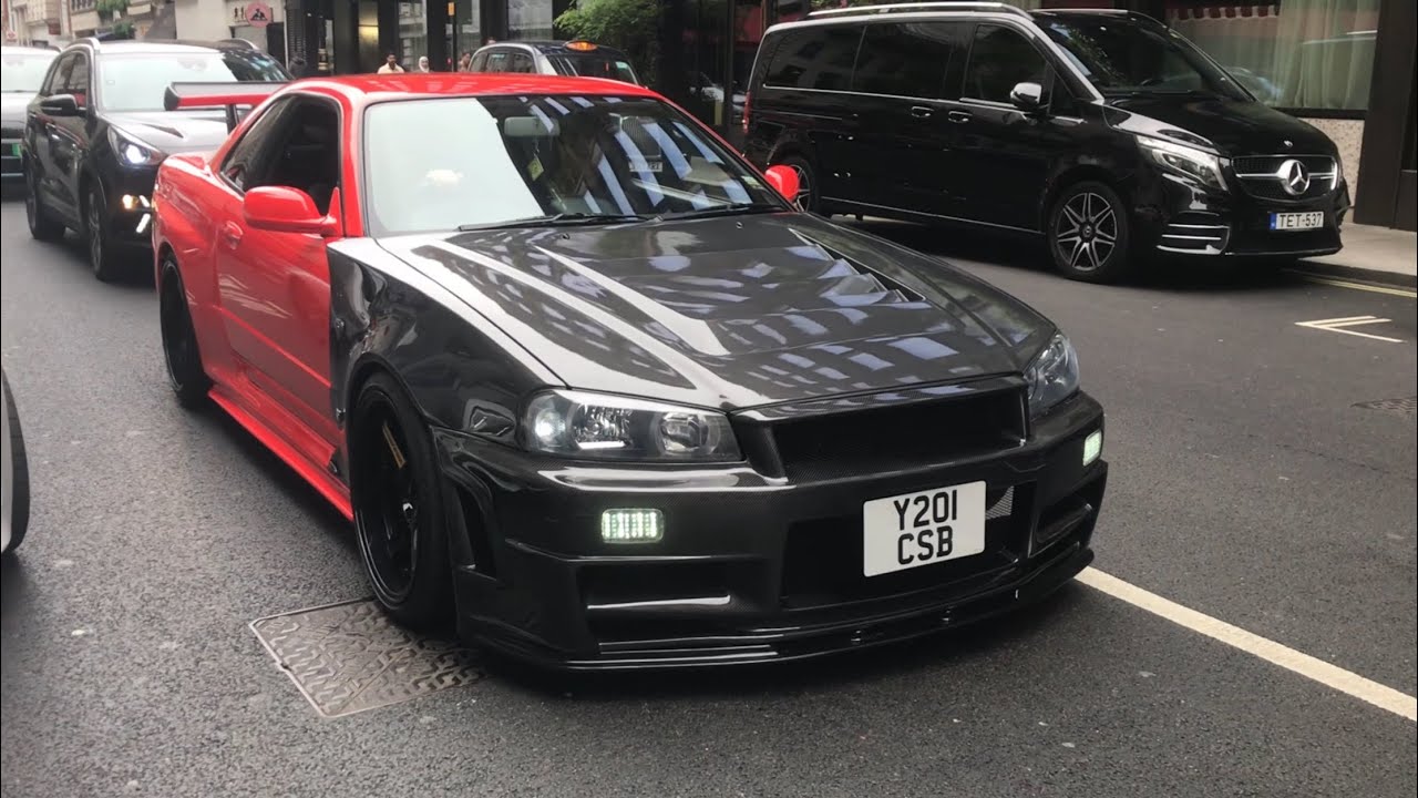 Best Of LOUD Nissan GT-R Exhaust Sounds and Accelerations In London 2024-2025 | R34 Skyline, R35