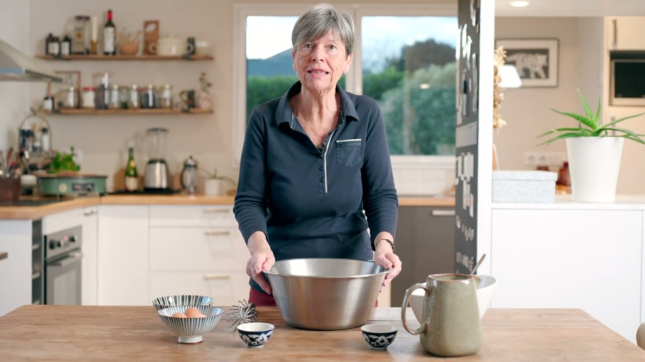 Les secrets d'une pâte à crêpe réussie — Les Tutos de Mamie Mone, Épisode 3
