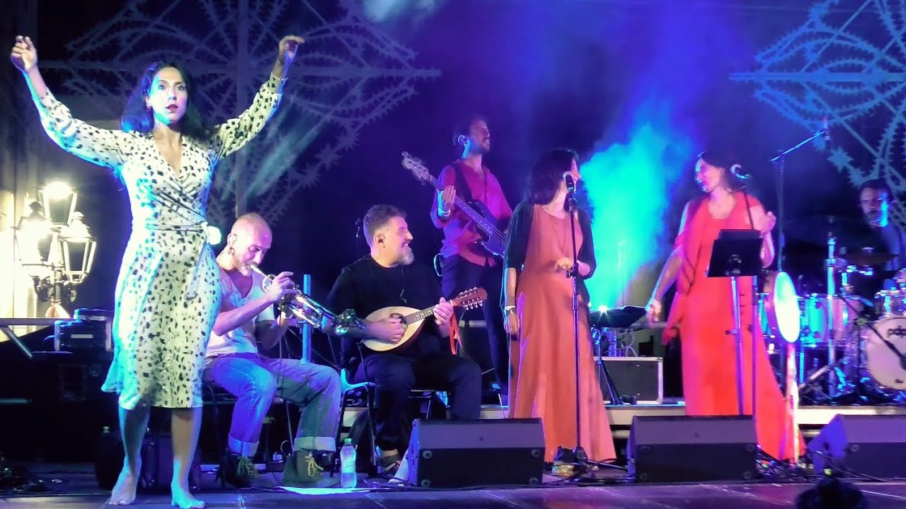 Enza Pagliara progetto Lì Bellizzi Pizzica e Saltarello conclusivo danza  Viola Centi voce Astrid