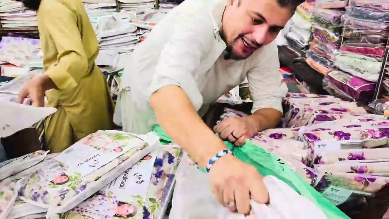 #Younus Khan Fabrics, GoldMark1 Shopping MallShop Karachi Whatsapp: 03222121741👈
