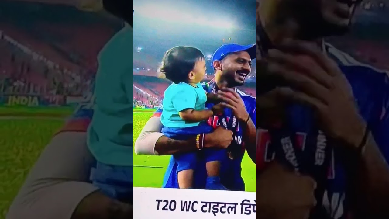 Virat Kohli wala fan Lal darvaje aur Dhoni ka fan yellow Dil bhejen##❤️❤️❤️#cricket #short ❤️❤️❤️